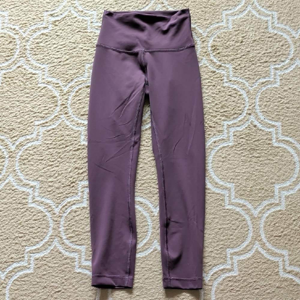 Lululemon Wunder Train High-Rise Crop in Grape Thistle EUC - Picture 2 of 7